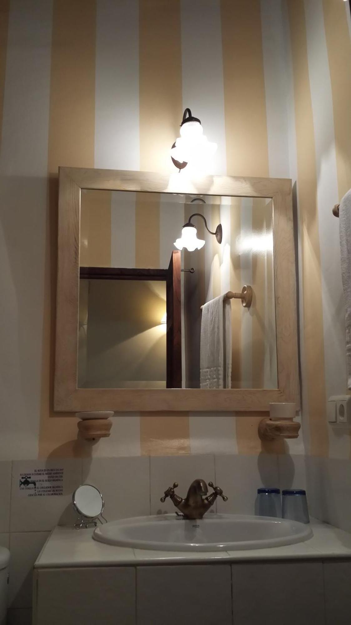 بانيوس دي مونتيمايور Casa Rural Con Encanto "Los Postigos" الغرفة الصورة